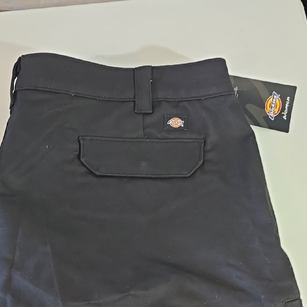 Dickies Cargo Shorts - Picture 11 of 14